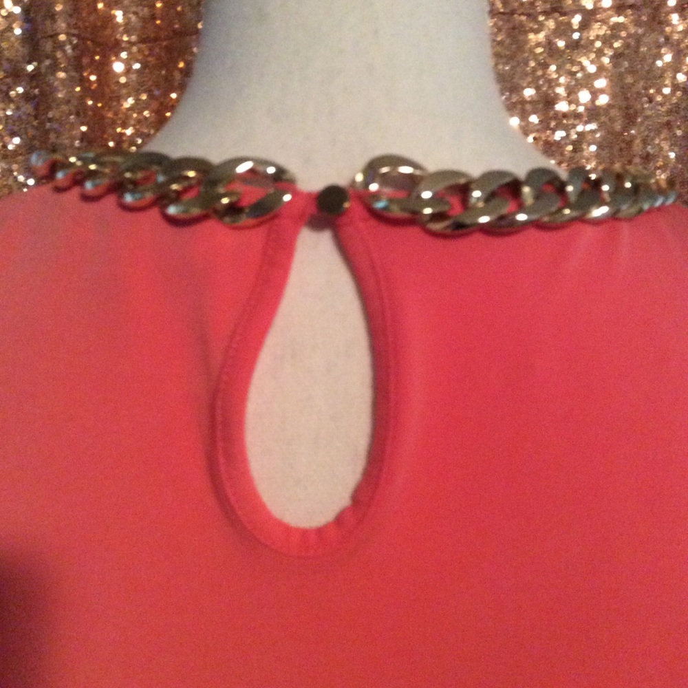 Top - Picture 3 of 4